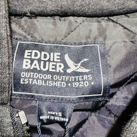 Eddie Bauer Quilted Plaid Hooded Shirt Jacket - Picture 2 of 6